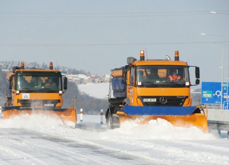 Technika Ostravských komunikací v akci. Foto: archiv 